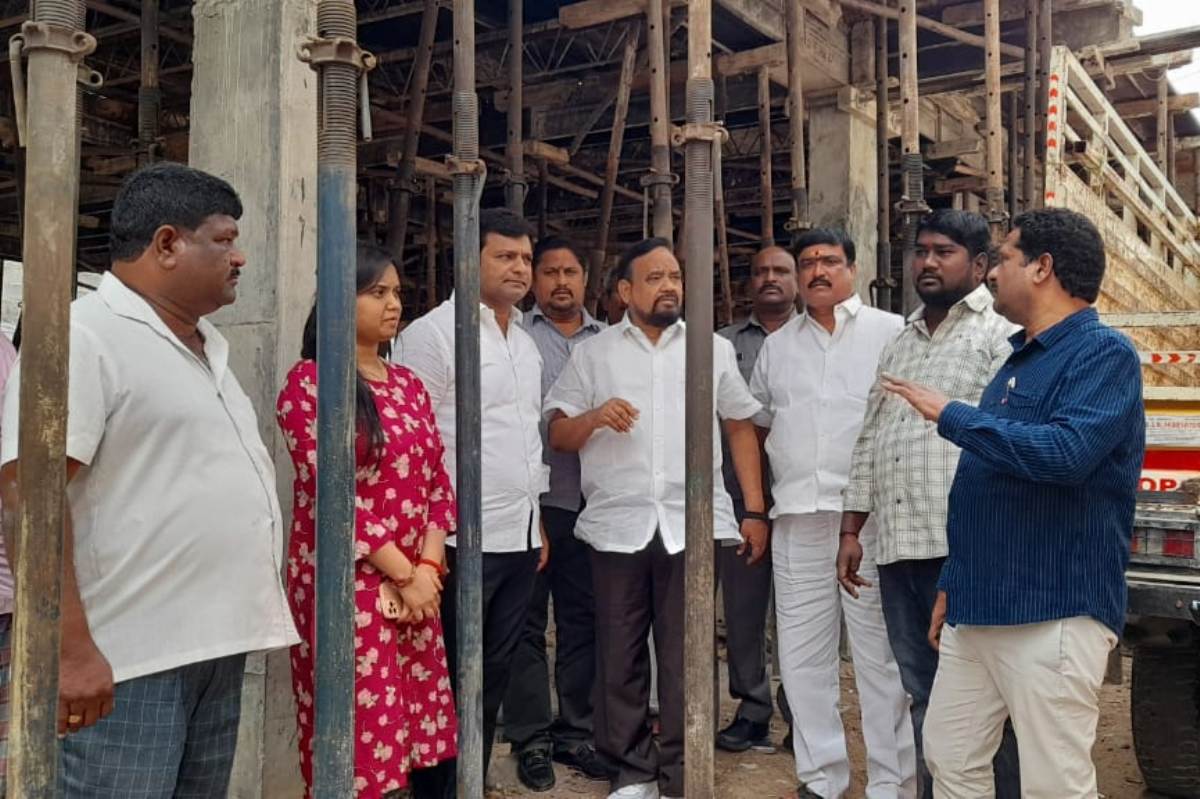 Community hall | త్వరలో అందుబాటులోకి కమ్యూనిటీ హాల్ : ఎమ్మెల్యే సాయన్న