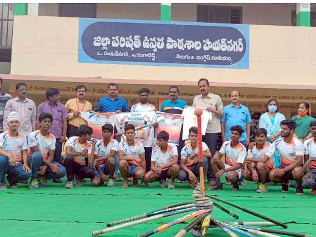 Rangareddy : హాకీ జట్టుకు రంగారెడ్డి జిల్లా విద్యార్థులు ఎంపిక.. డీఈఓ సుశీందర్‌రావు