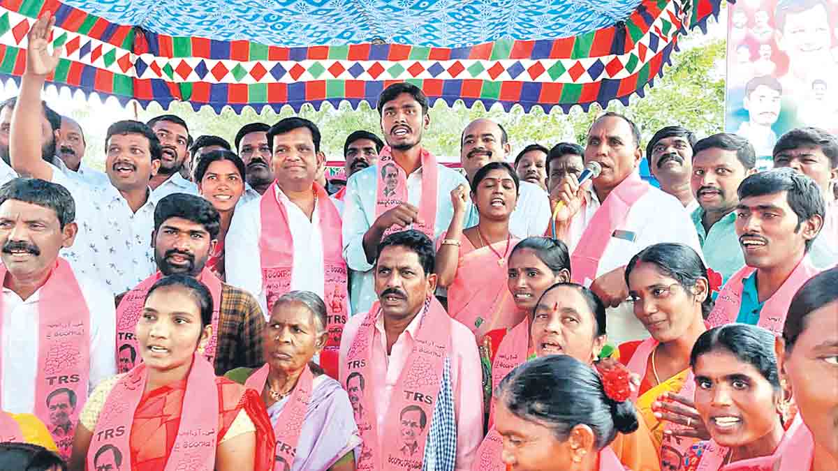 టీఆర్‌ఎస్‌లోకి చేరికల వెల్లువ