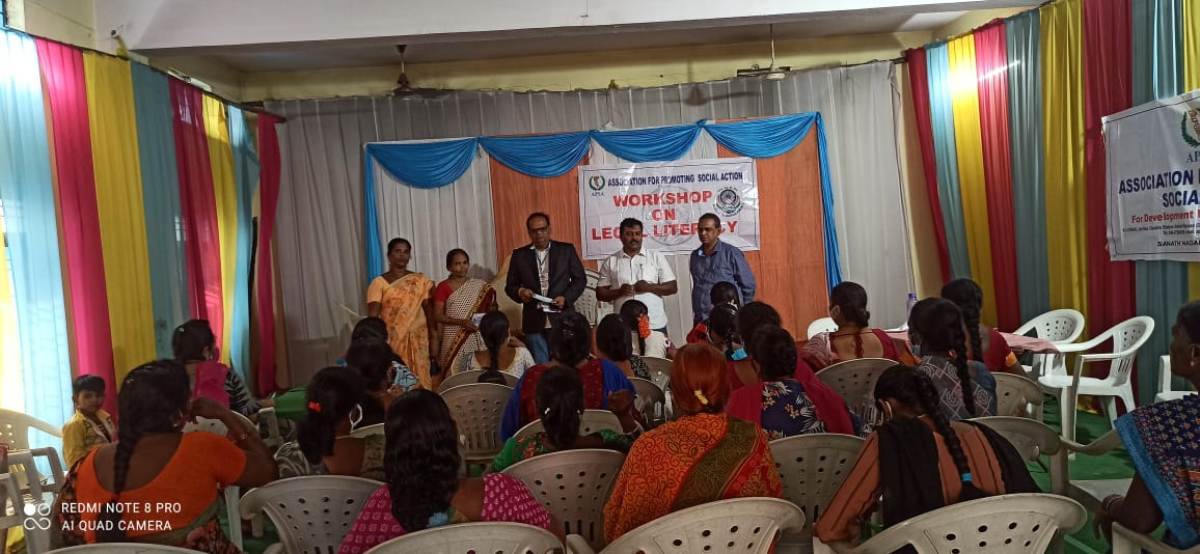 Awareness camp | అసంఘటిత రంగ కార్మికులకు అవగాహన శిబిరం
