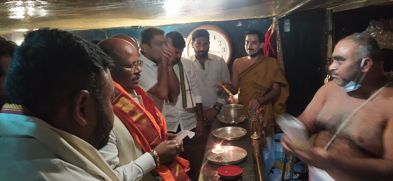 Vikarabad : అనంతపద్మనాభ స్వామిని దర్శించుకున్న ఛత్తీస్ ఘడ్‌ రాష్ట్ర డిప్యూటీ స్పీకర్‌