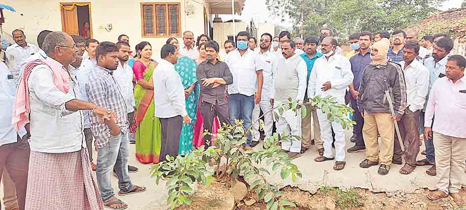 సమస్యల్లేని గ్రామాలుగా తీర్చిదిద్దుతాం