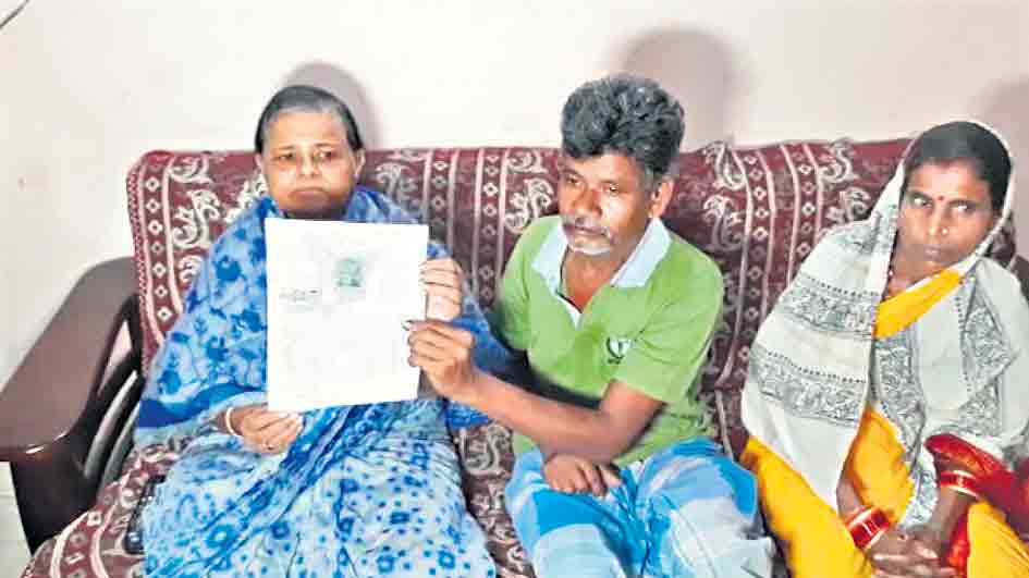 రిక్షావాలాకు కోటి ఆస్తి రాసిచ్చిన బామ్మ.. పాతికేండ్ల నిస్వార్థ సేవకు కృతజ్ఞత