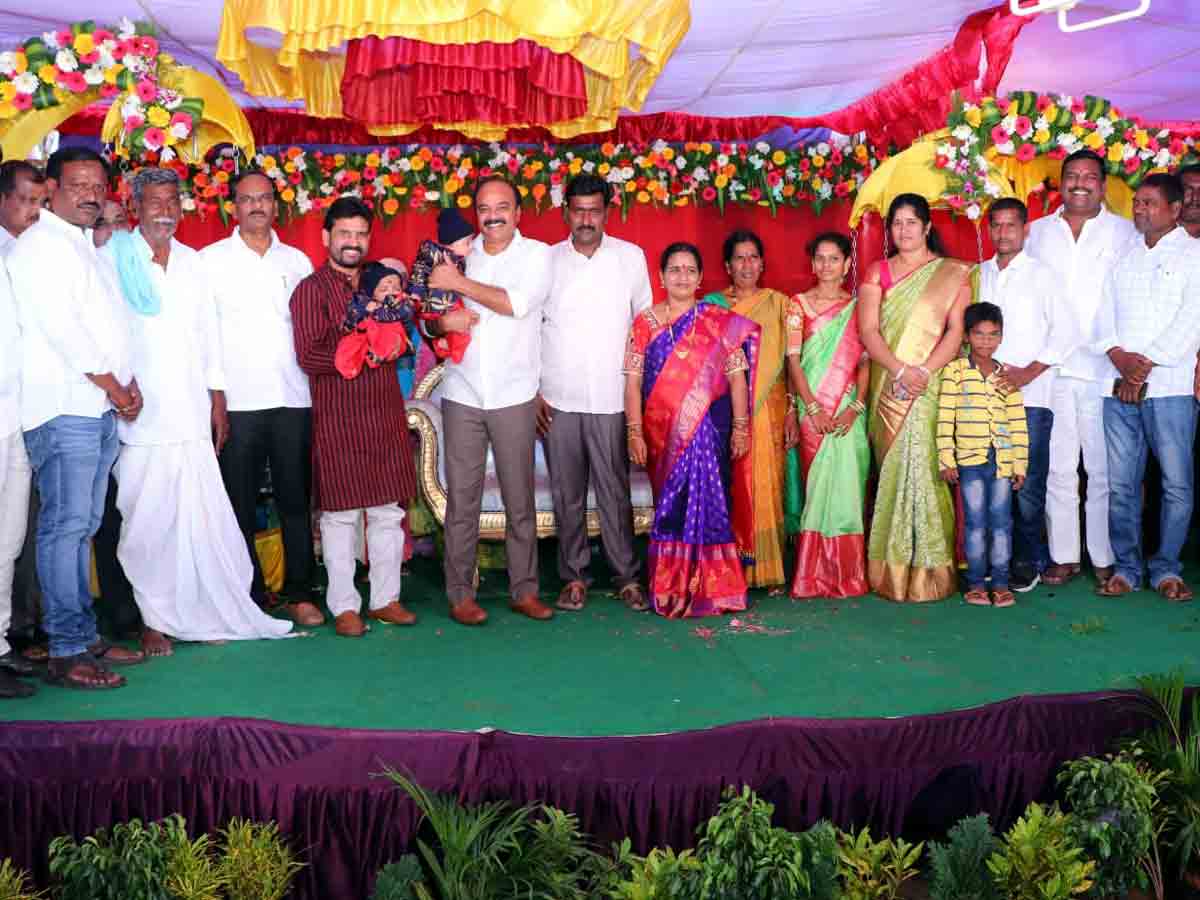 Rangareddy : చిన్నారులను ఆశీర్వదించిన ఎంపీ రంజిత్‌రెడ్డి