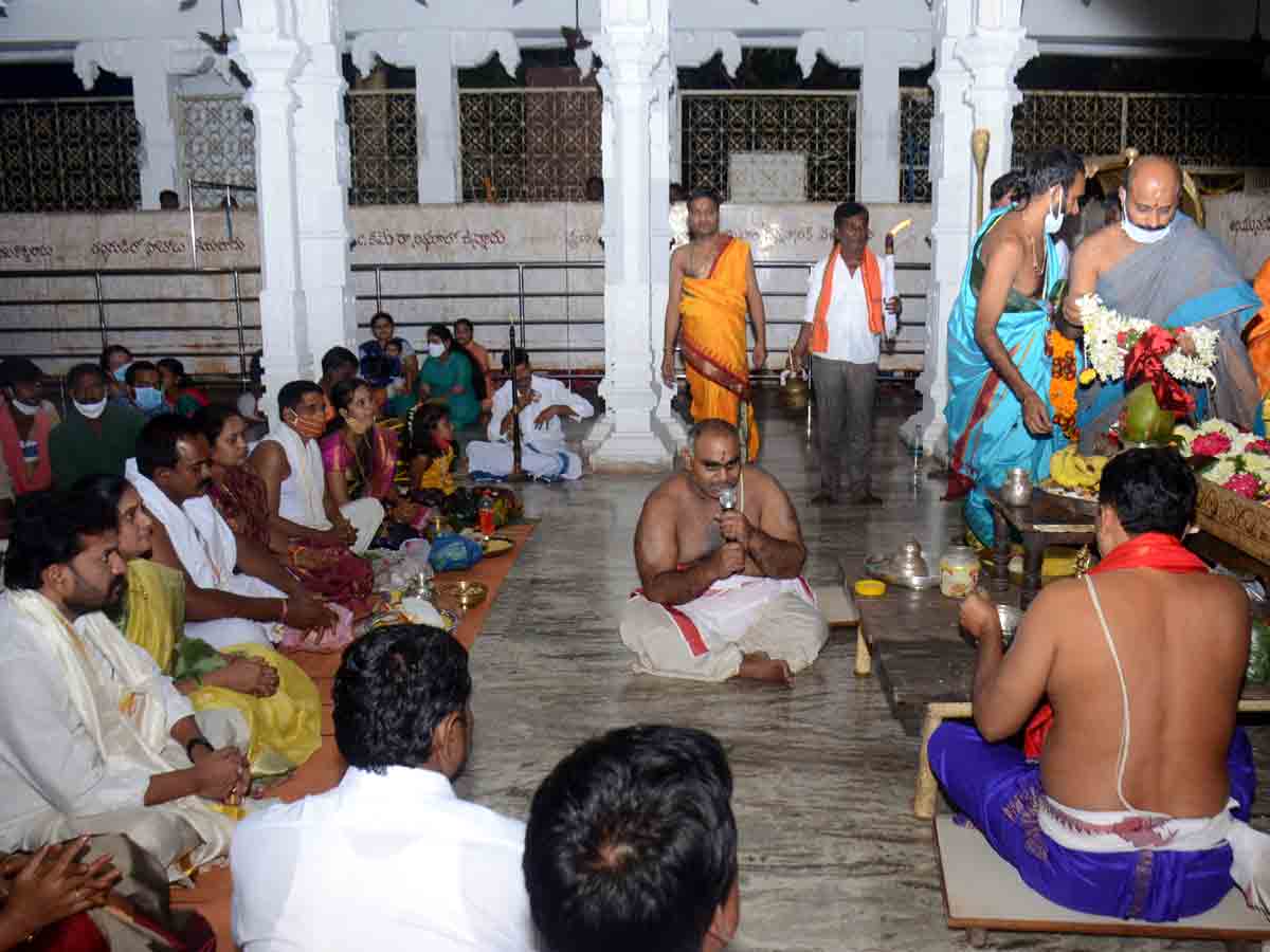 Vikarabad : కన్నుల పండువగా అనంతపద్మనాభస్వామి కల్యాణం..