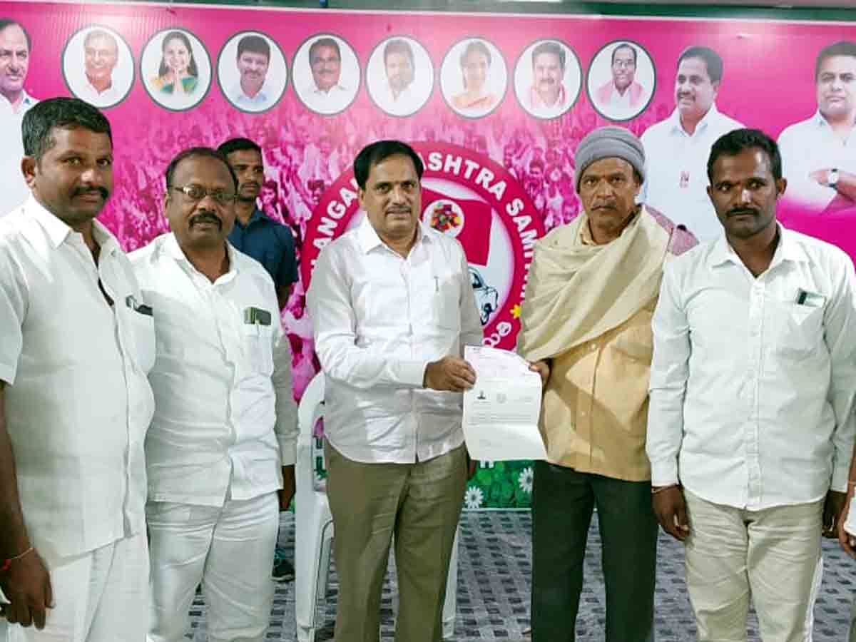 CMRF : పేదలకు అండగా సీఎంఆర్‌ఎఫ్‌.. ఎమ్మెల్సీ కసిరెడ్డి నారాయణరెడ్డి