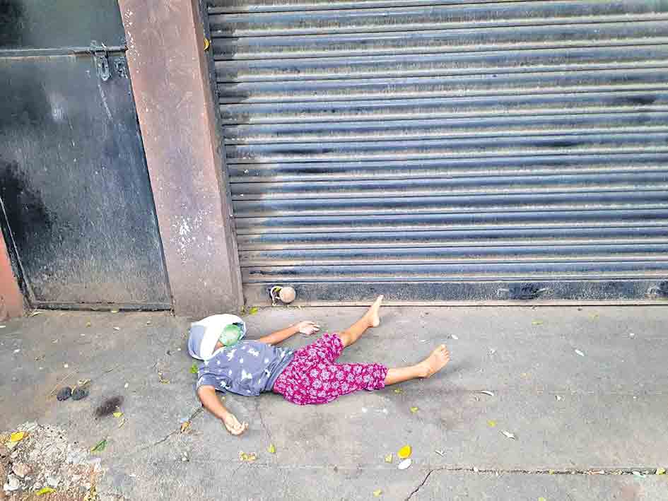 కన్నకూతుర్ని.. కొట్టిచంపింది?