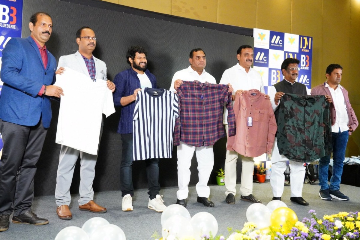 Fashion dresses | వృద్ధి ట్రెండ్స్​‍ ఫ్యాషన్‌ దుస్తుల ఆవిష్కరణ