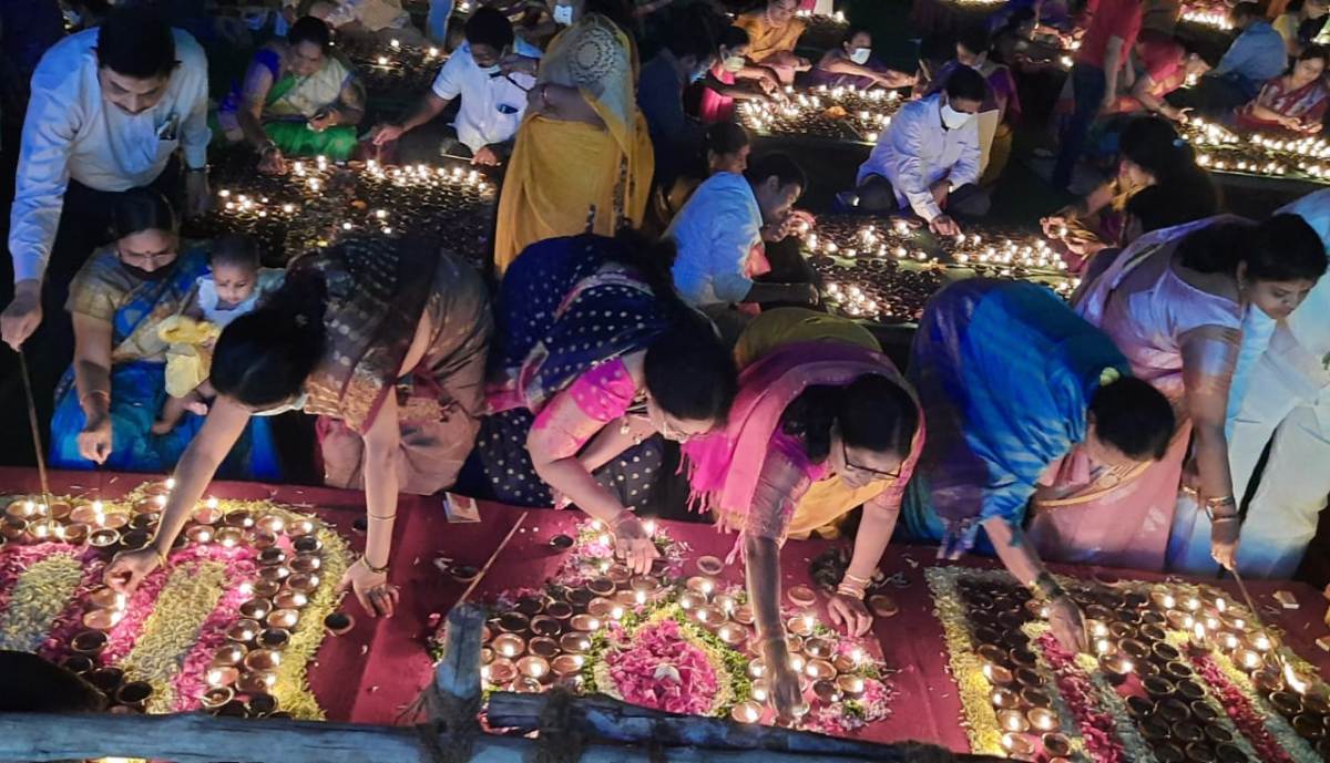 laksha deepotsavam  | లక్ష్మీ గణపతి ఆలయంలో లక్ష దీపోత్సవ వేడుకలు