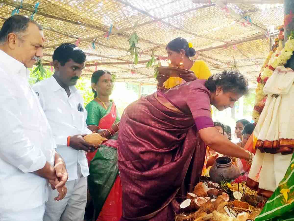 Warangal : గ్రామదేవతల అనుగ్రహంతో అందరూ బాగుండాలి