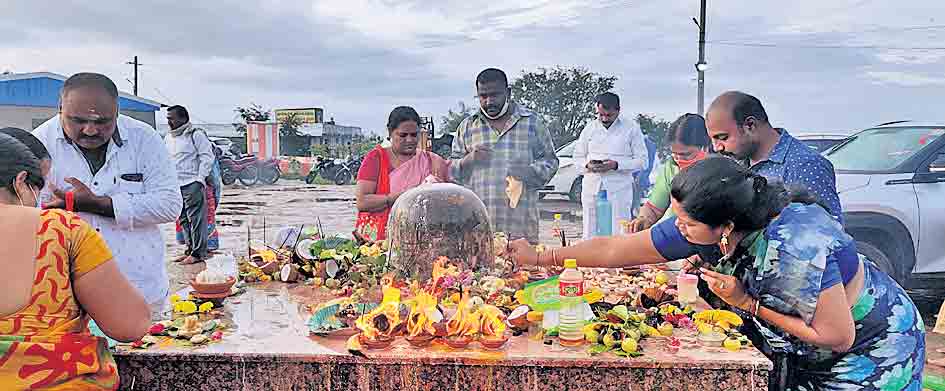 పరవశించిన కీసరగుట్ట