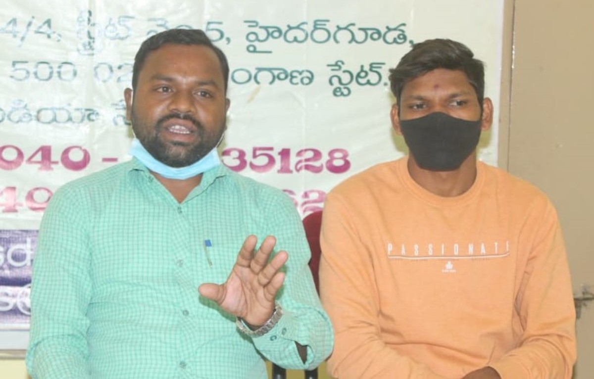 Police | వేధిస్తున్న పోలీసుల‌పై చ‌ర్యలు తీసుకోవాలి