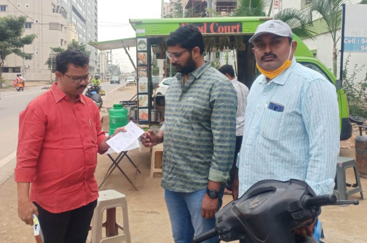 Fine | చెత్తను తగుల బెట్టినందుకు రూ.10 వేల ఫైన్‌