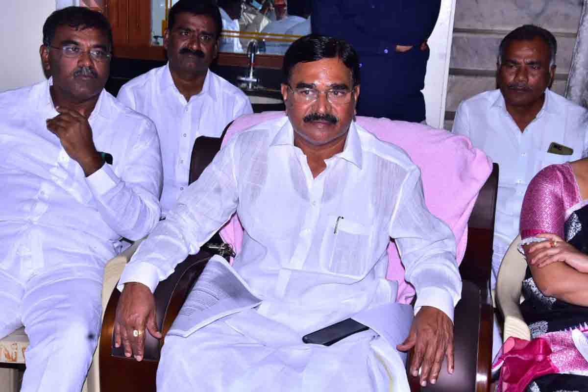 కేంద్రంపై పోరుబాట