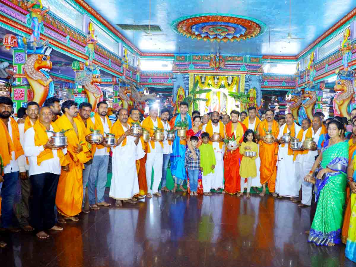 Kadthal : ప్రారంభమైన మైసిగండి జాతర.. పోటెత్తిన భక్తజనం..