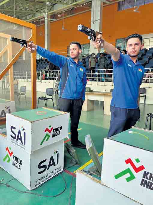 కవలల కమాల్‌