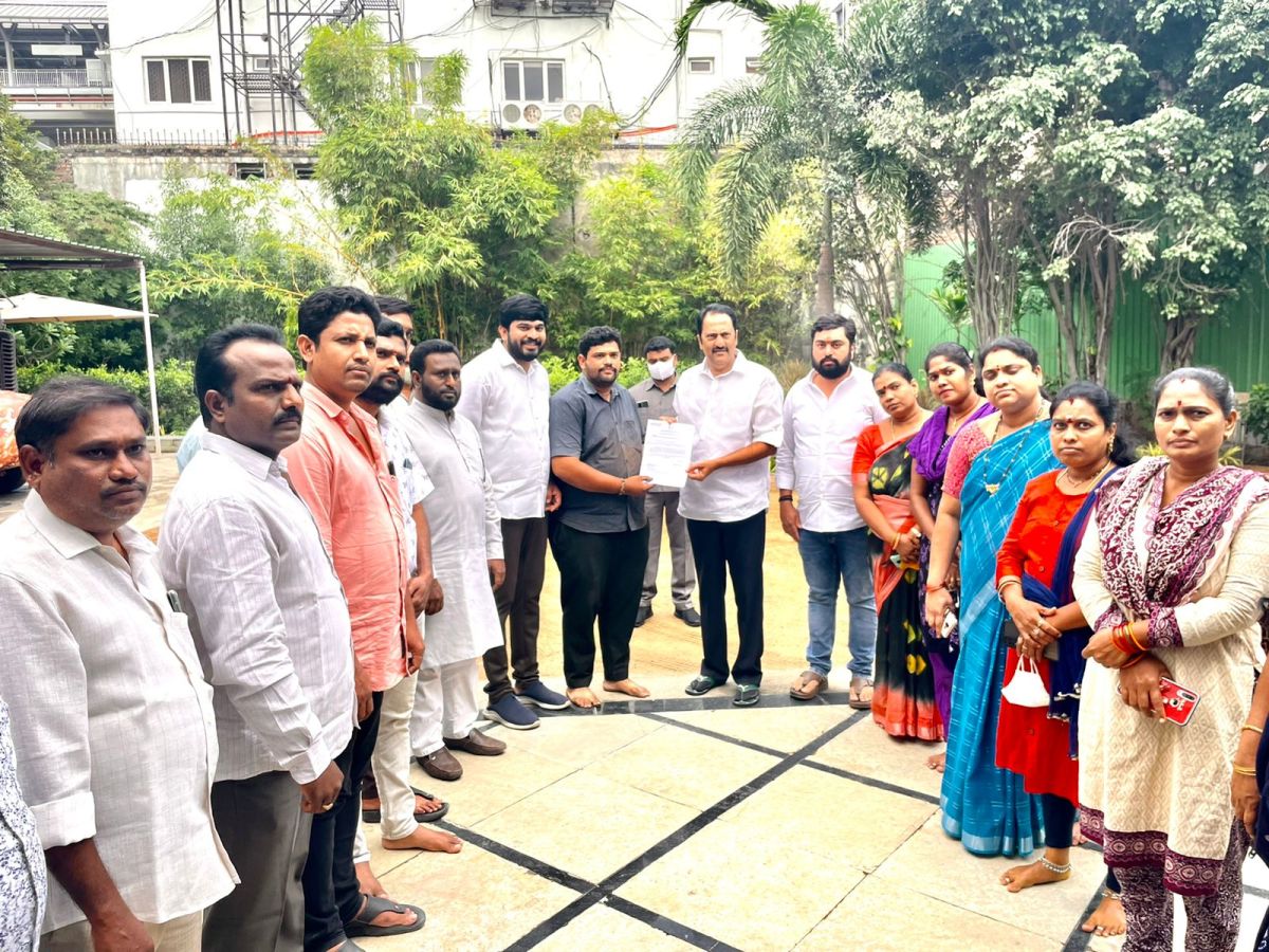 Cmrf | సీఎం రిలీఫ్‌ఫండ్‌ చెక్కులు అందజేత