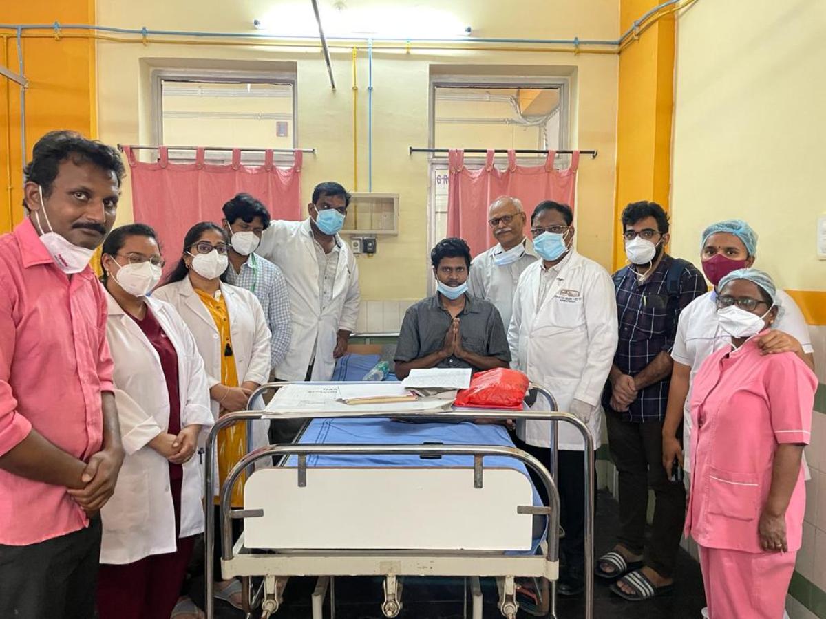 Gandhi hospital | కరోనా బాధితుడికి గాంధీ దవాఖానలో మెరుగైన చికిత్స