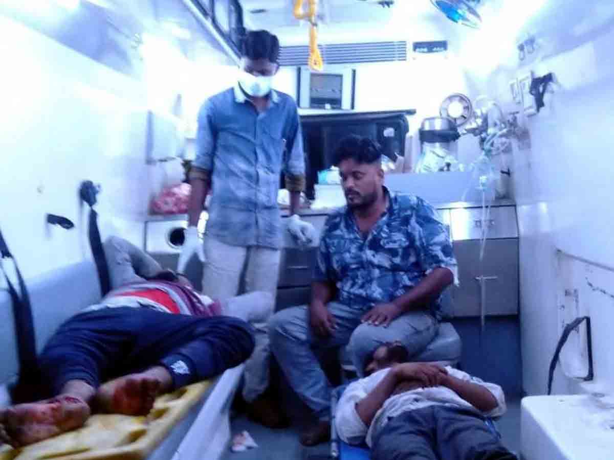 Rangareddy : రెండు వాహనాలు ఢీ.. ఒకరు మృతి ఇద్దరికి తీవ్ర గాయాలు