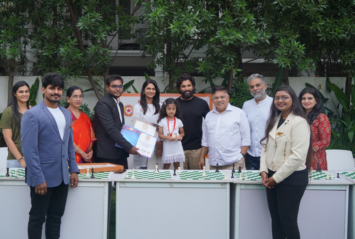 Record | అతిపిన్న‌ చదరంగం శిక్ష‌కురాలిగా అల్లు అర్హ రికార్డు