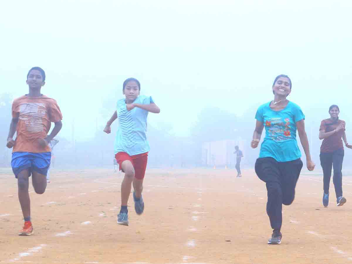 Bhupalpally : కమ్మెసిన మంచు దుప్పటి