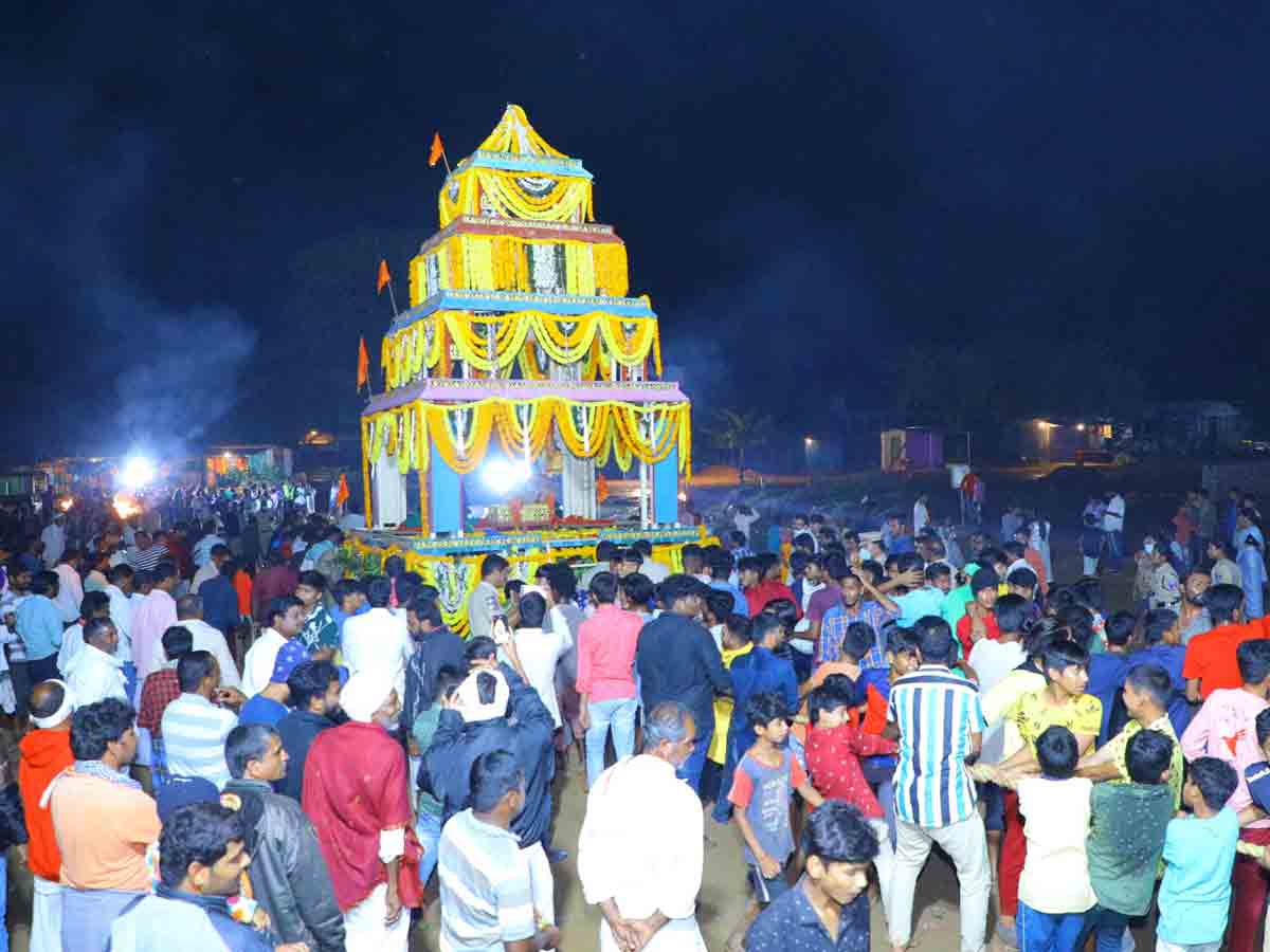 Rangareddy : మైసిగండిలో ఘనంగా రథోత్సవం..