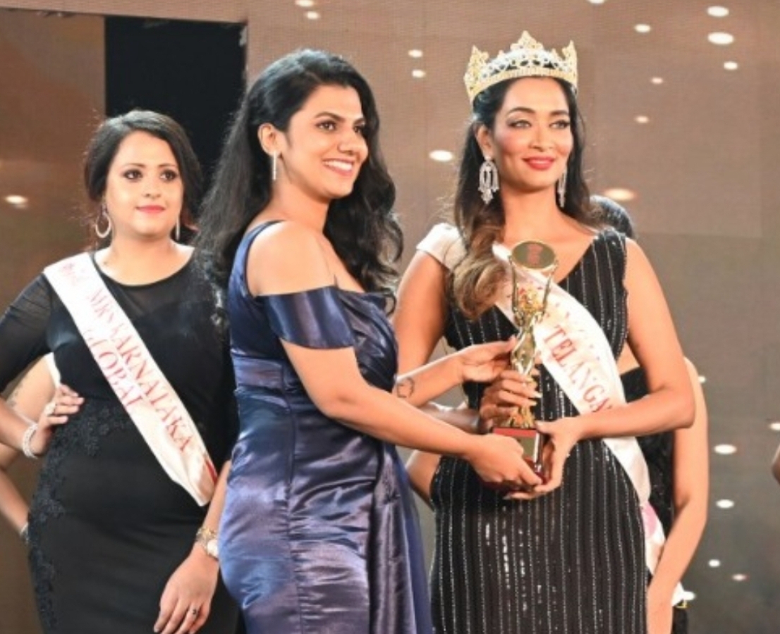 Mrs.Telangana | మిసెస్ తెలంగాణగా రష్మీ ఠాకూర్‌