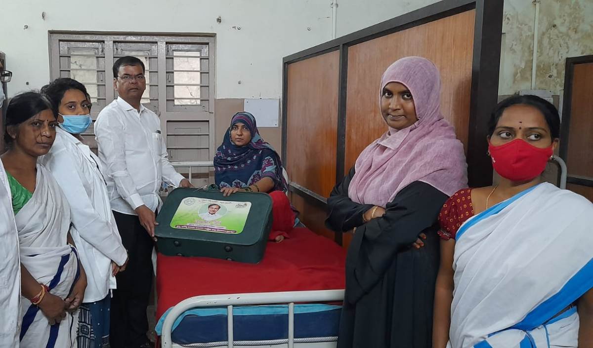 Kcr kit | పేద ప్రజలకోసం ఎన్నో ప్రభుత్వపథకాలు : ఎమ్మెల్యే కాలేరు వెంకటేశ్‌