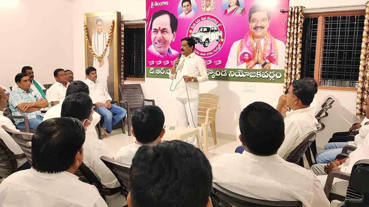 రైతన్నలారా పోరాటానికి సిద్ధం కండి