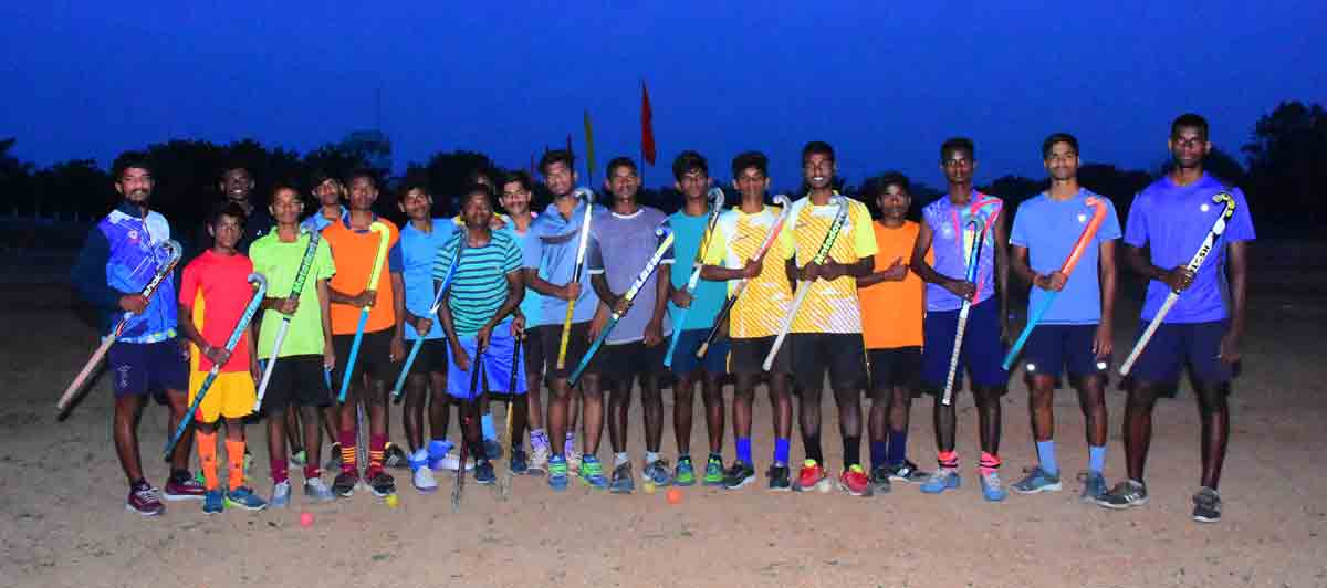 చలో.. హాకీ