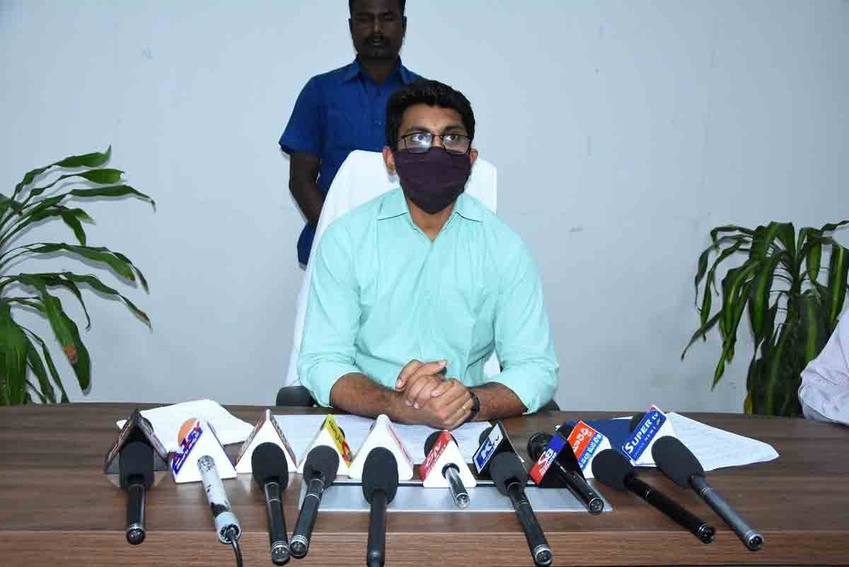 నిబంధనావళిని పాటించాలి