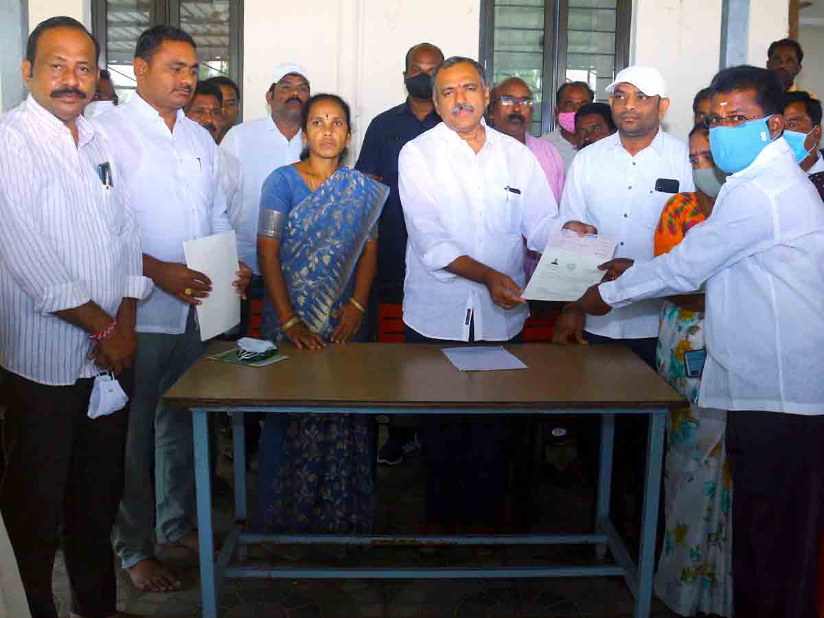 Bhupalpally : పార్లమెంట్‌ సమావేశాలను స్థంభింప చేస్తాం.. ఎమ్మెల్యే గండ్ర వెంకటరమణారెడ్డి