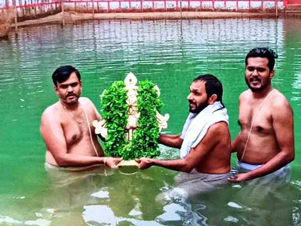 Vikarabad : చక్రతీర్థంతో ముగిసిన జాతర..