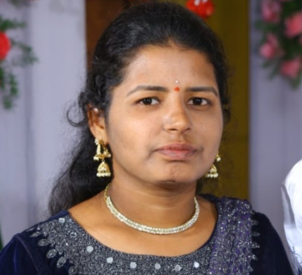 Missing | గుడికి వెళ్లిన యువ‌తి అదృశ్యం