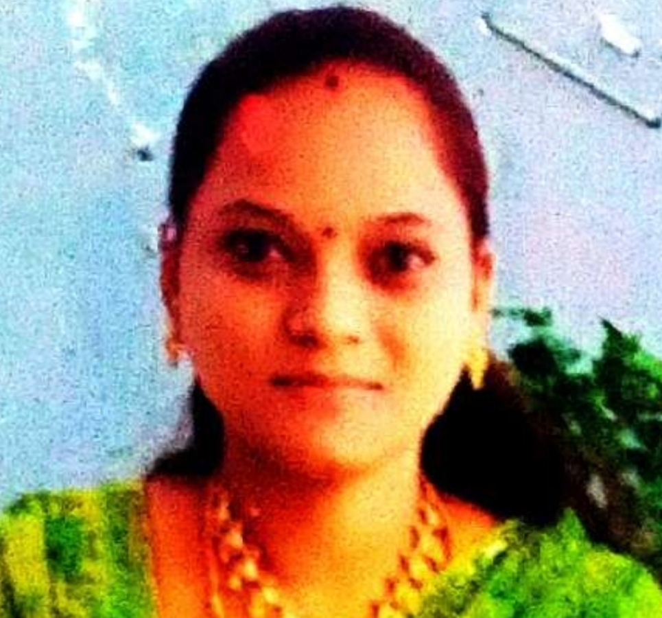 Missing | అనుమానాస్పద స్థితిలో వివాహిత అదృశ్యం