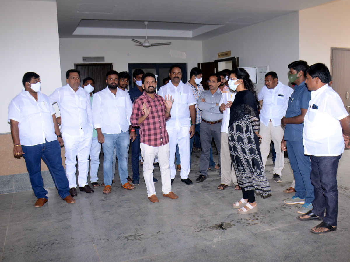 Vikarabad : పనులు పూర్తి చేసి ప్రారంభానికి సిద్ధం చేయాలి.. ఎమ్మెల్యే డాక్టర్‌ మెతుకు ఆనంద్‌