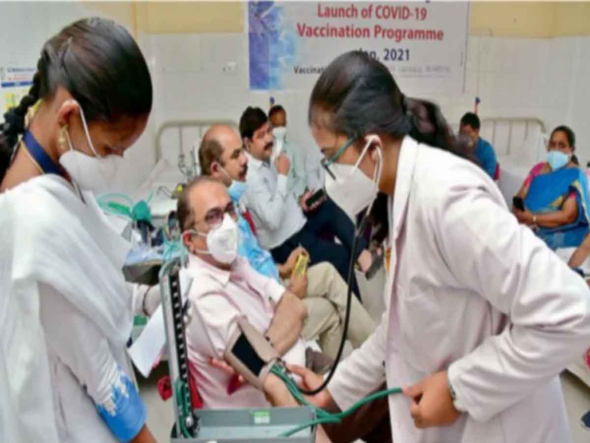 Dress code : ప్రభుత్వ దవాఖానల్లో డ్రస్‌ కోడ్‌.. మండిపడుతున్న వైద్యులు