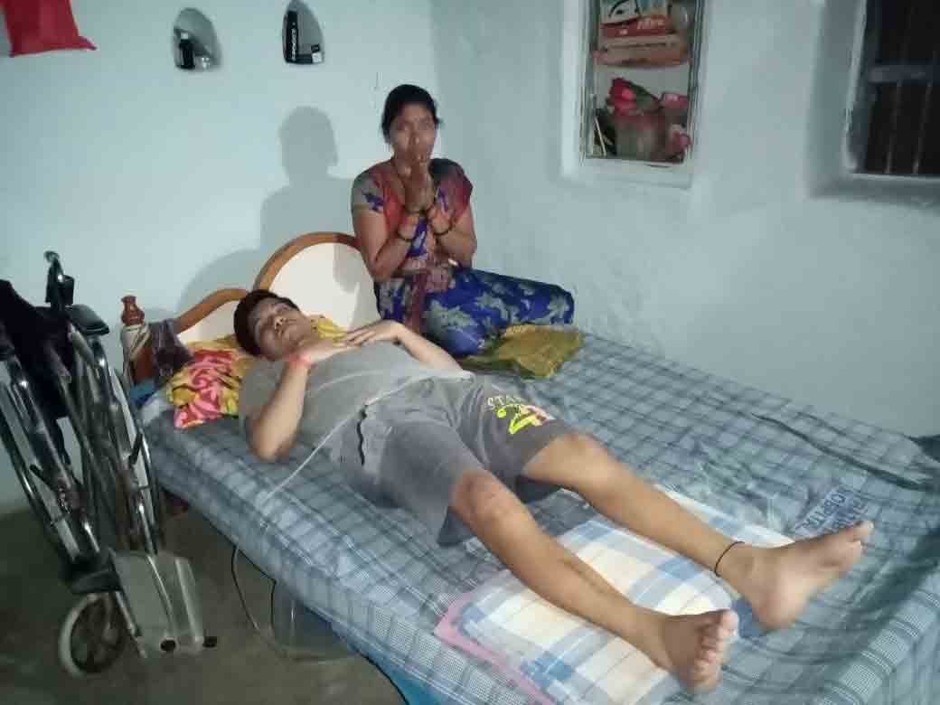 పేదతల్లికి పెద్దకష్టం!