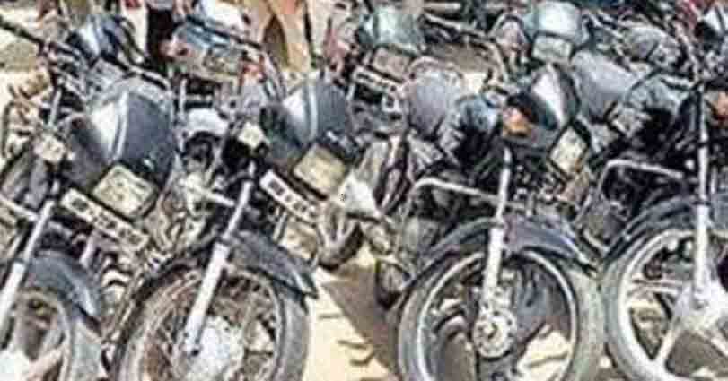 జల్సాలకు అలవాటు పడి..వాహనాల దొంగలుగా మారి
