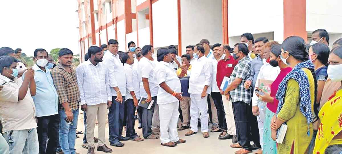 పేదలకు ‘డబుల్‌’ ఇండ్లు