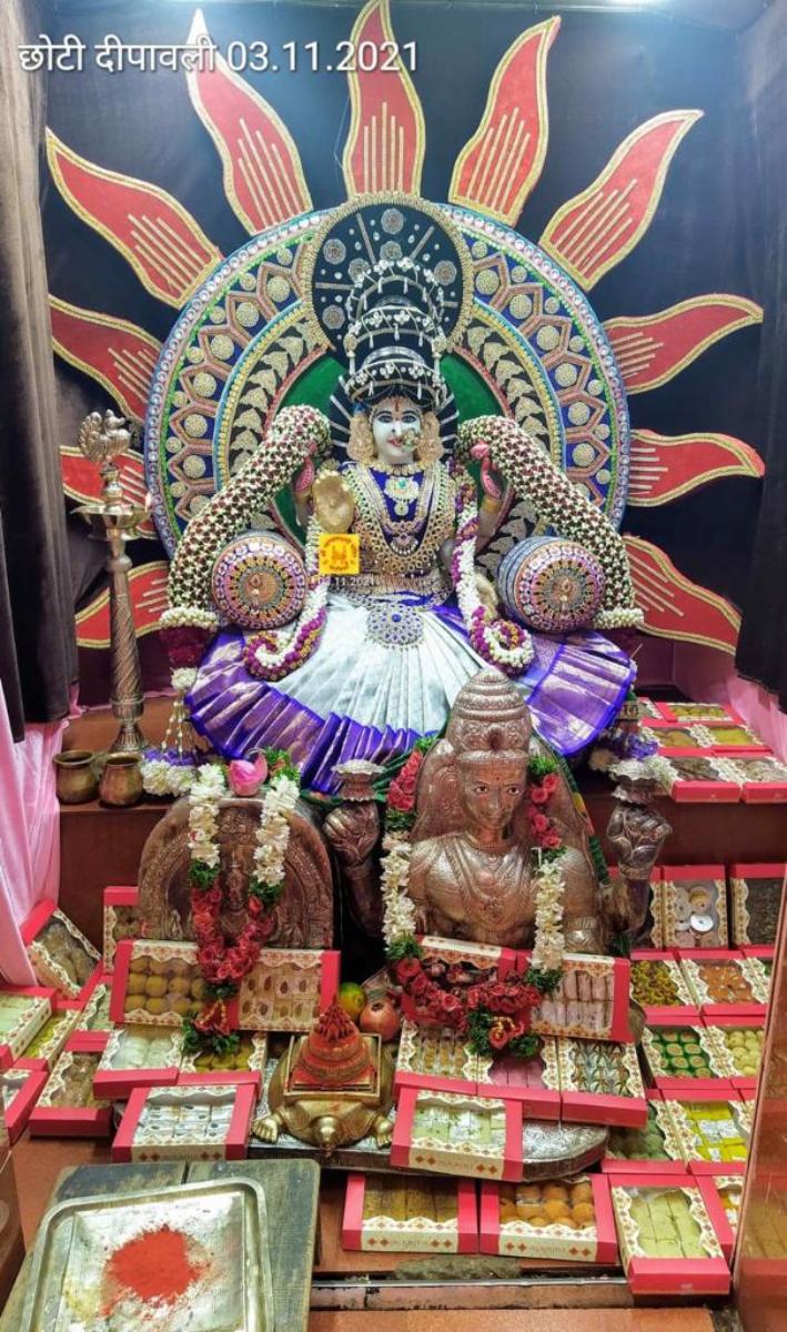 Charminar | ప్ర‌త్యేక అలంక‌ర‌ణ‌లో భాగ్య‌ల‌క్ష్మి అమ్మ‌వారు