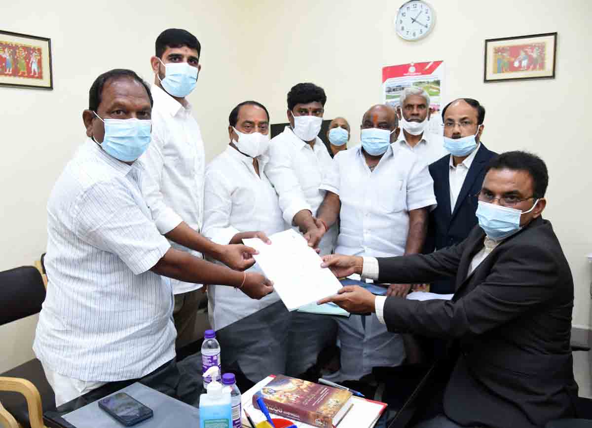 ఉమ్మడి జిల్లాపై మమకారం