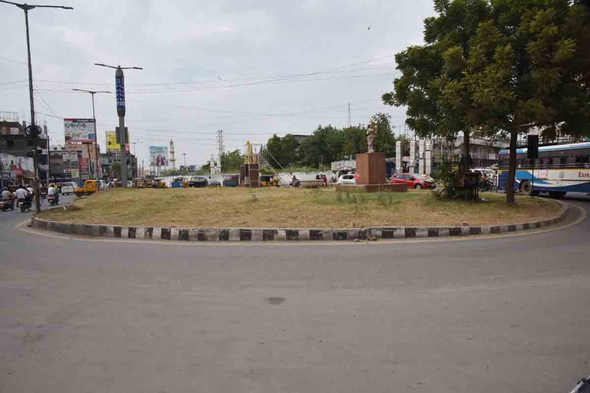 చౌరస్తాల సుందరీకరణపై బల్దియా దృష్టి