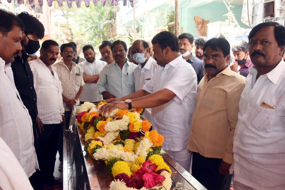 Talasani | అశో్క్‌కుమార్ కుటుంబాన్ని ప‌రామ‌ర్శించిన మంత్రి త‌ల‌సాని