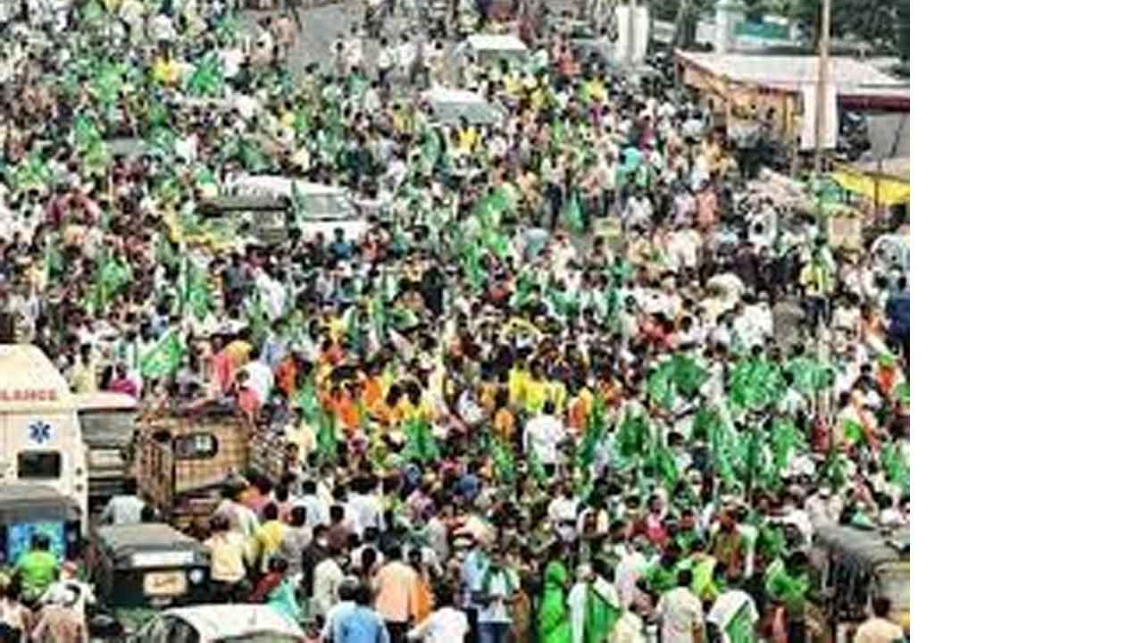 ఇకపై రోజూ 15 కి.మీల మహాపాదయాత్ర ..