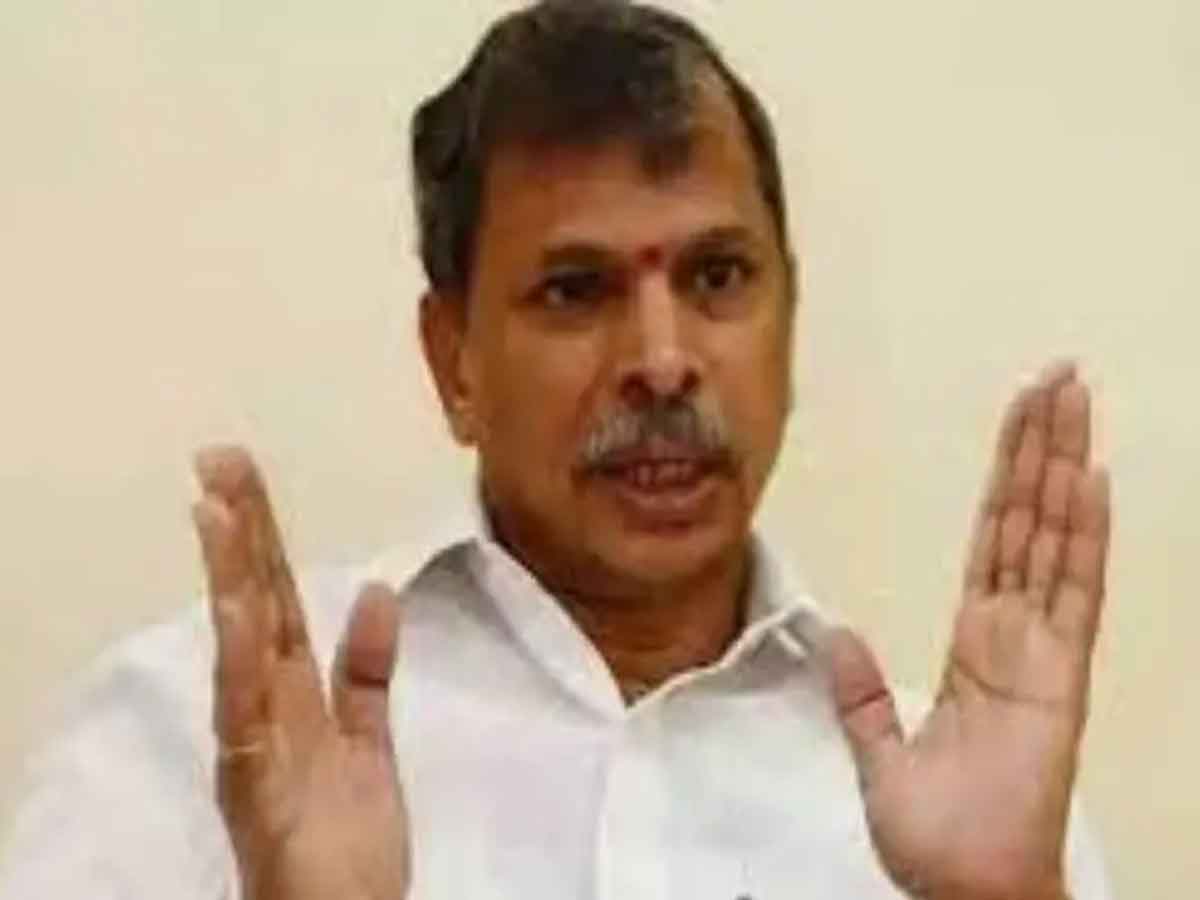 Tulsi reddy: రాజధాని తరలింపు నిర్ణయం చారిత్రక తప్పిదం: తులసిరెడ్డి