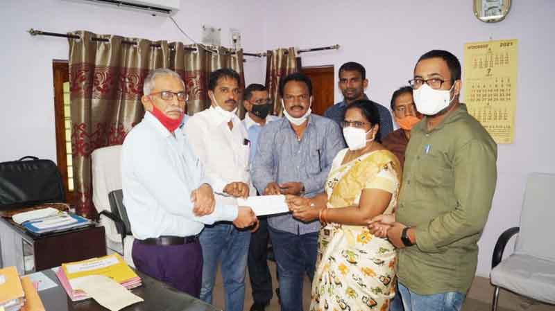 కష్టకాలంలో అండగా..