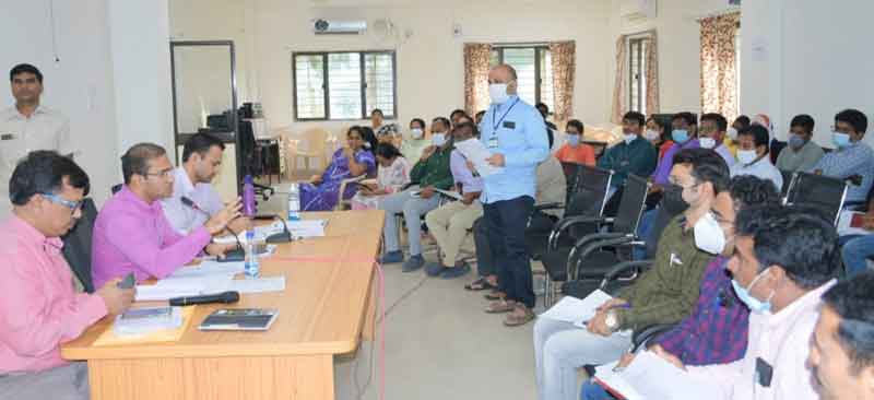 వ్యాక్సినేషన్‌ నూరుశాతం పూర్తి చేయాలి