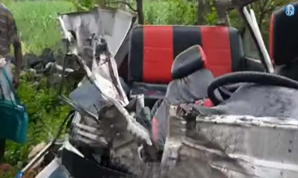 ఓమ్నీని ఢీకొట్టిన లారీ.. ఒకే కుటుంబానికి చెందిన ఐదుగురు దుర్మరణం