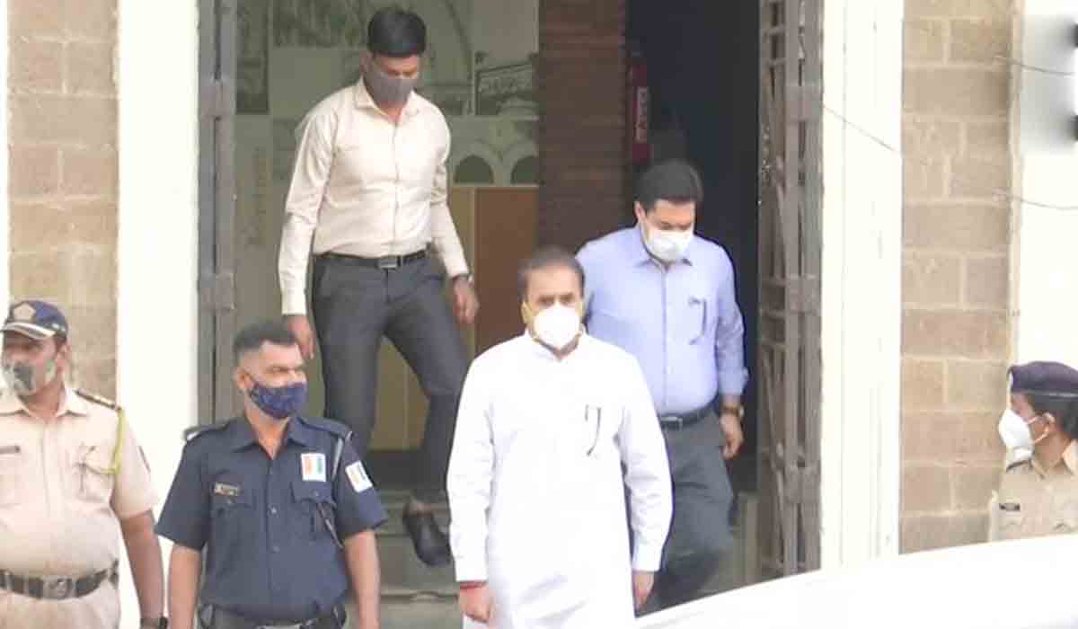 ఈ నెల 15 వ‌ర‌కు మహారాష్ట్ర మాజీ హోంమంత్రికి ఈడీ కస్ట‌డీ